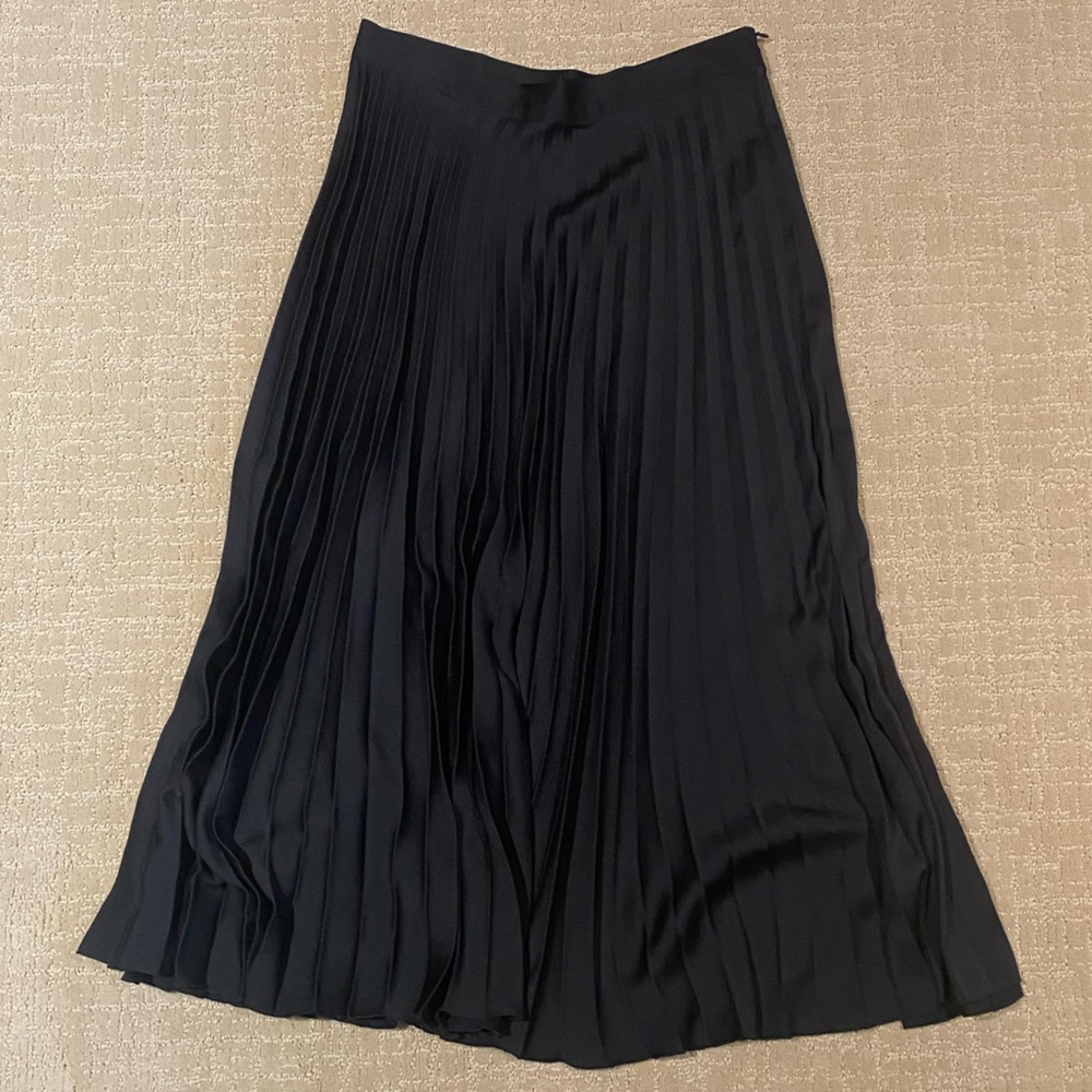 Zara black pleated midi skirt